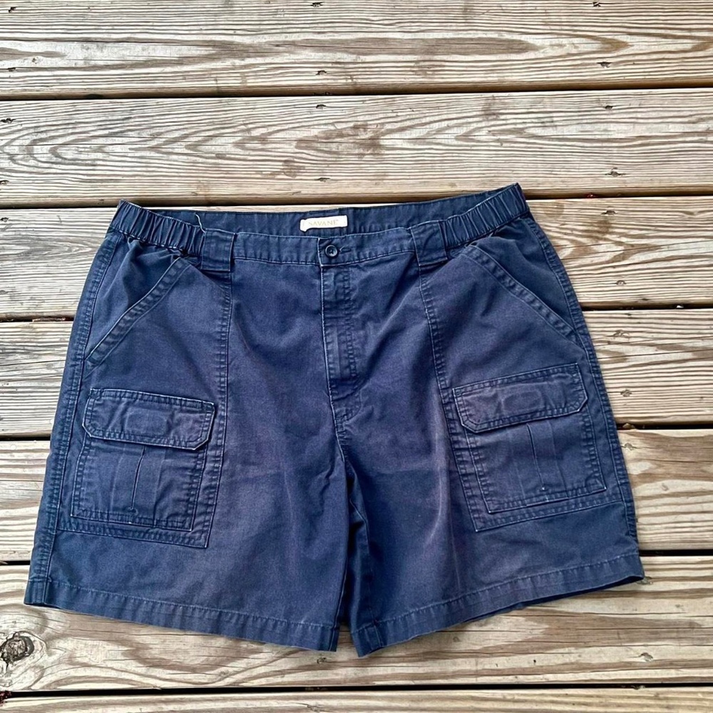 Savane vintage cargo shorts pockets elastic waist.